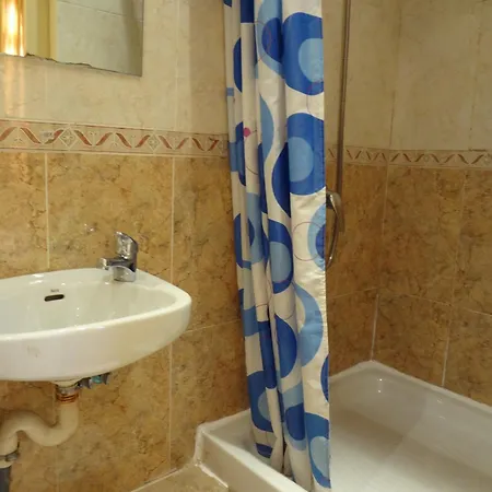 بيت ضيافة بنسيون داني برشلونة
